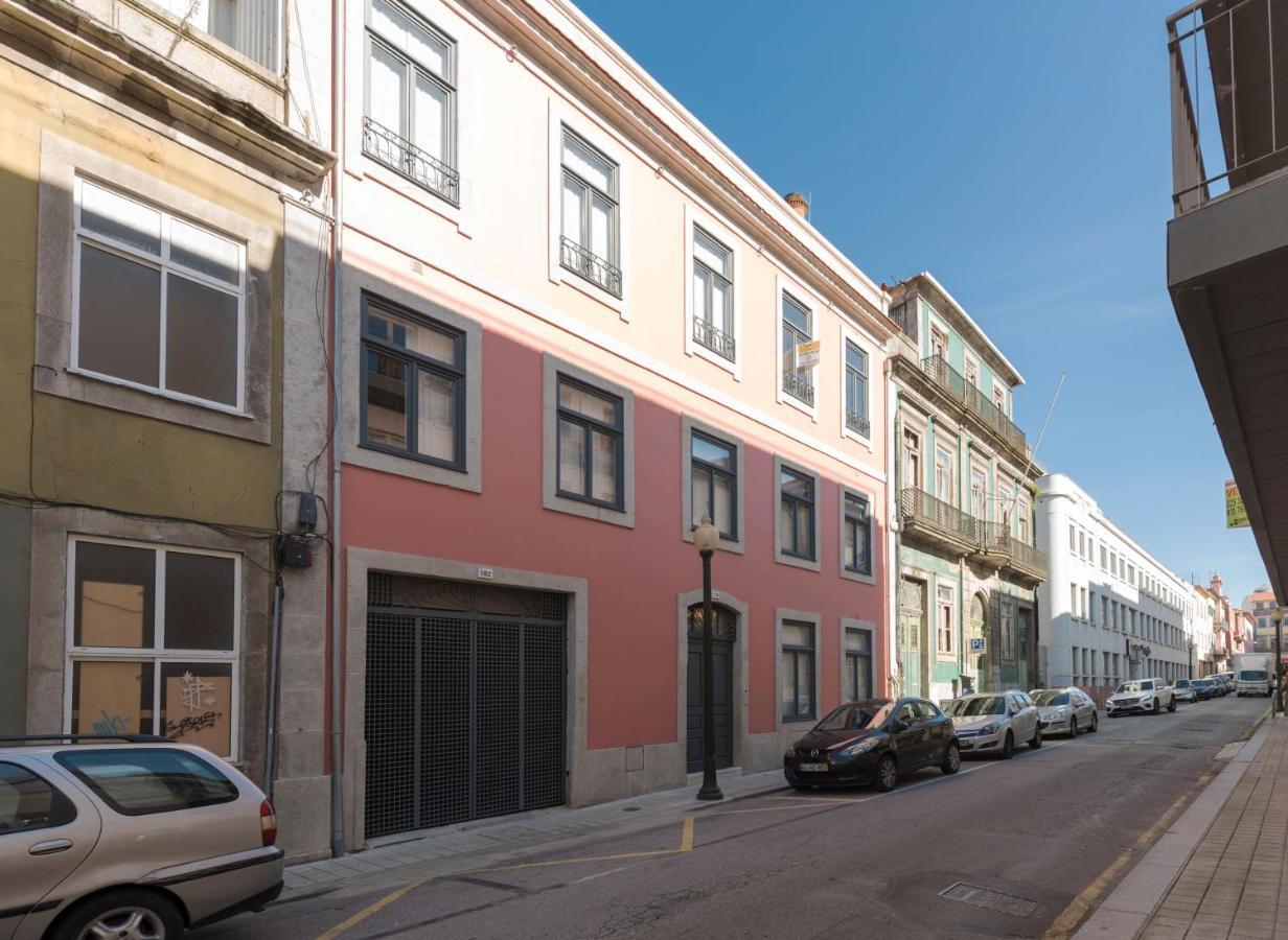 Lovelystay - Primrose 2Br Flat With Free Parking, Ac And Balcony OOporto Esterno foto