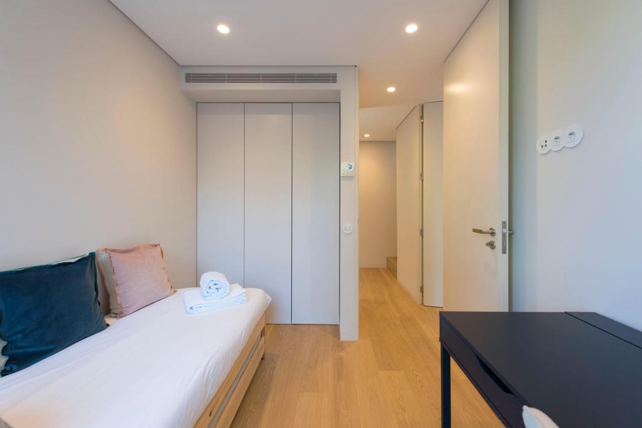 Lovelystay - Primrose 2Br Flat With Free Parking, Ac And Balcony OOporto Esterno foto